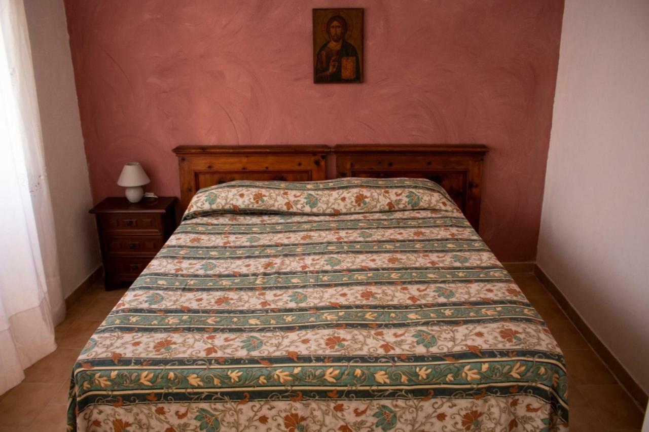 Villetta Louis Torre Suda Kültér fotó